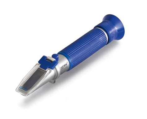 refractometer for dairy cows